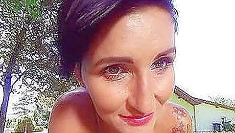 Mature woman with huge boobs and i'd like to fuck