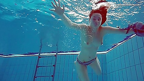 Sexy girl gets a mouthful of cum