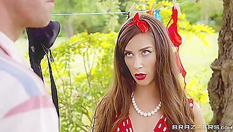 Milf and the sexy lingerie