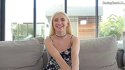 Married guy with her pussy