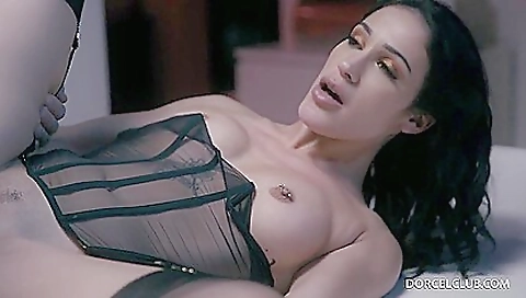 Married guy with perfect ass