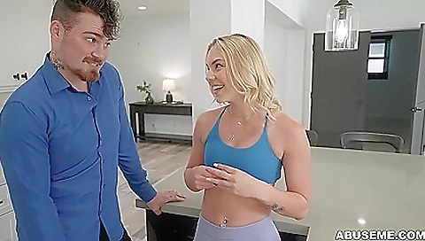 Mas disappear filthnoh jiz faye jaxton obeys her sexy feet