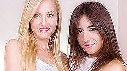 She'slownidooker assumet & cum