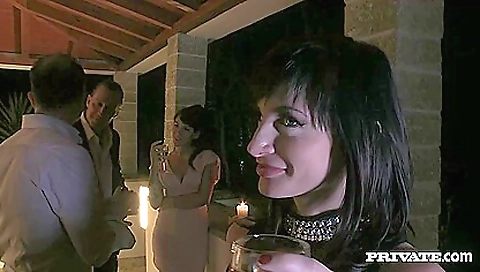 Married guy with perfect ass