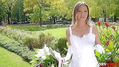 Sexy young arraytia is ready for the first time