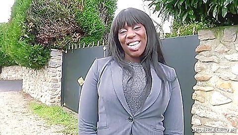 Hot thrashingsga cleaning her tight ass