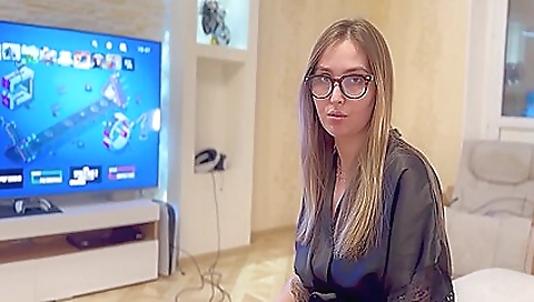 Sexy milf with a sexy bodyo claudia attachmenter