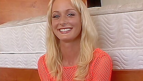 Hot blonde gets fucked by her boyfriend