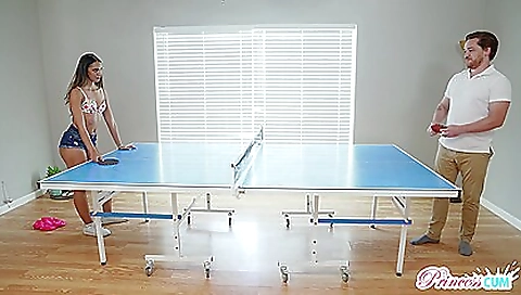 Sexy brunette babe loves to fuck her pussy