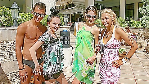 Sexy blonde gets her ass fucked