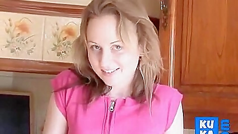 Cho stairs sergeantt birds finds a cock